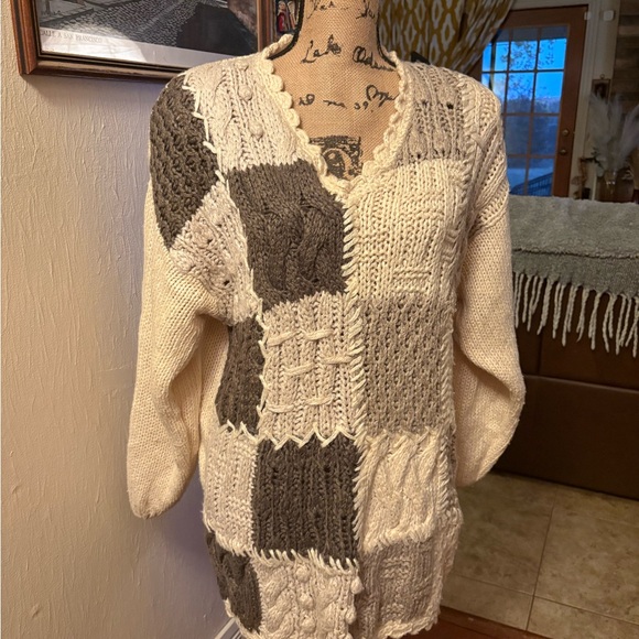 Sweaters - Vintage Colleen’s Collectibles Knit Sweater